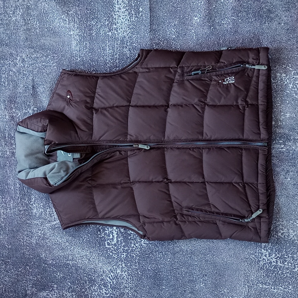 D2 Tech Wear Down Puffer Vest
